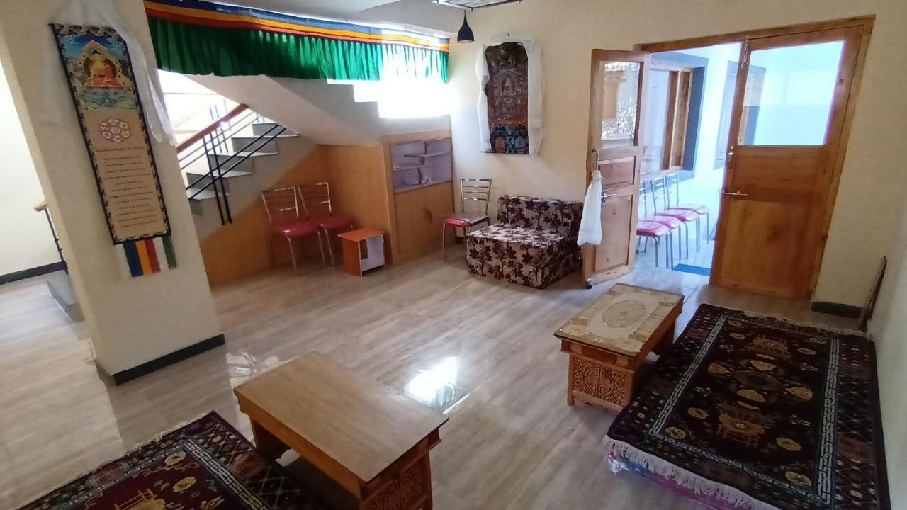 Gonbo Guest House ليه المظهر الخارجي الصورة